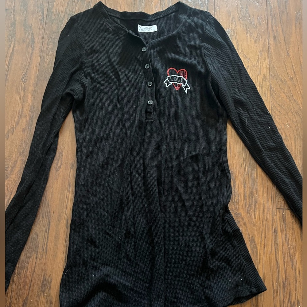 Lauren Noshi size L long sleeve